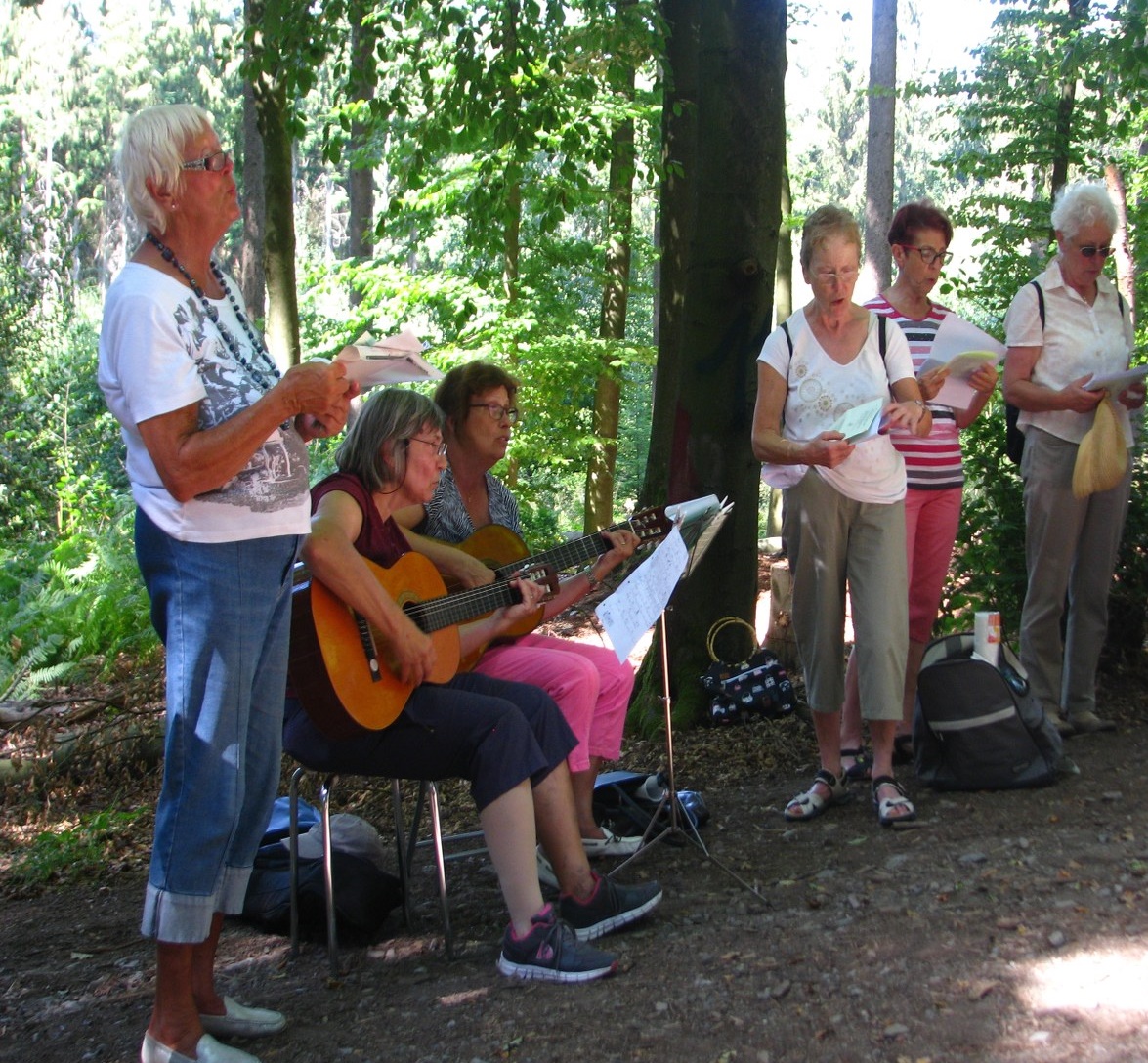 11 bearbeitet _5. Waldgottesdienst