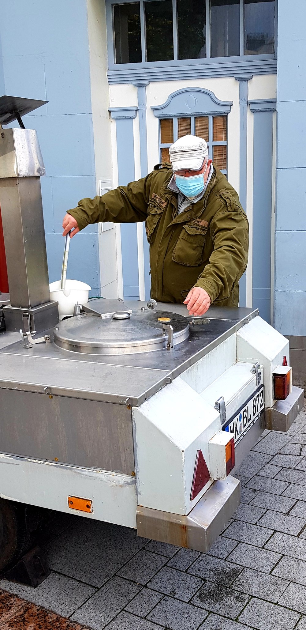 2104 Gemeinsam helfen 2