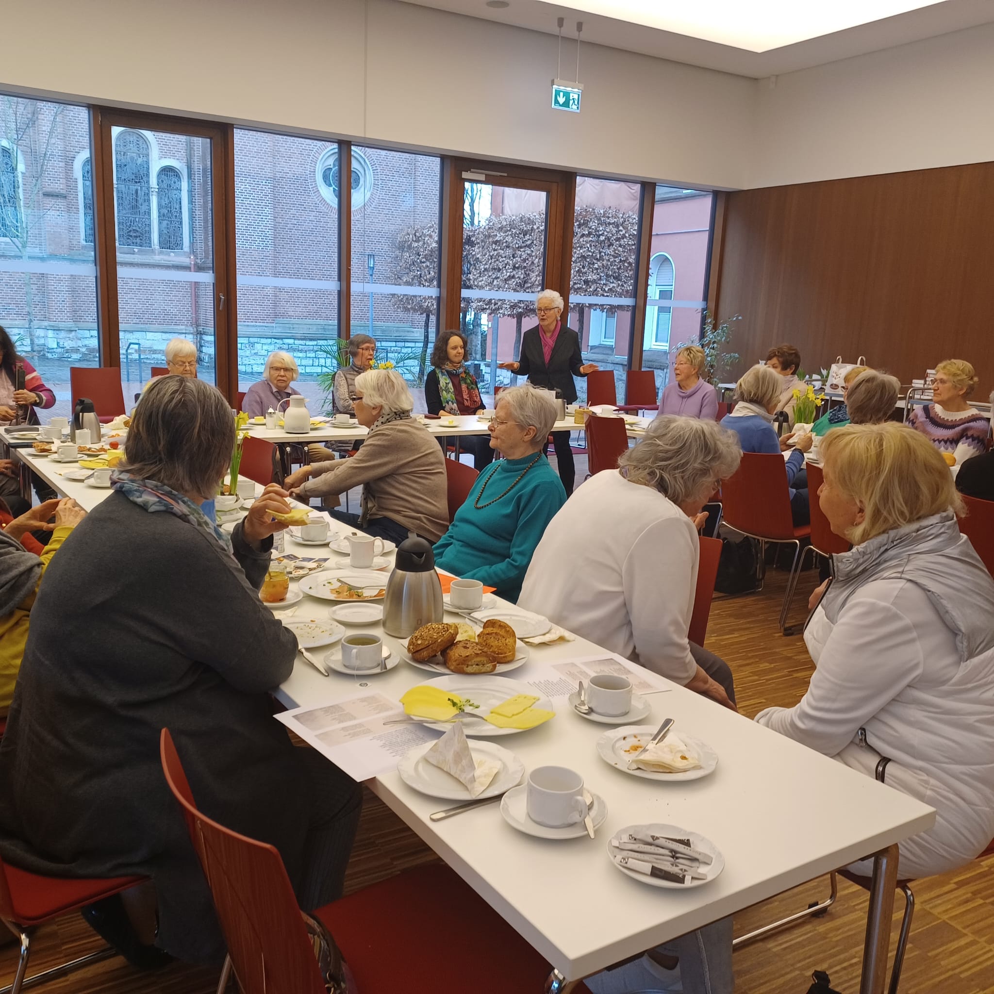 230321 Frauenfrühstück1
